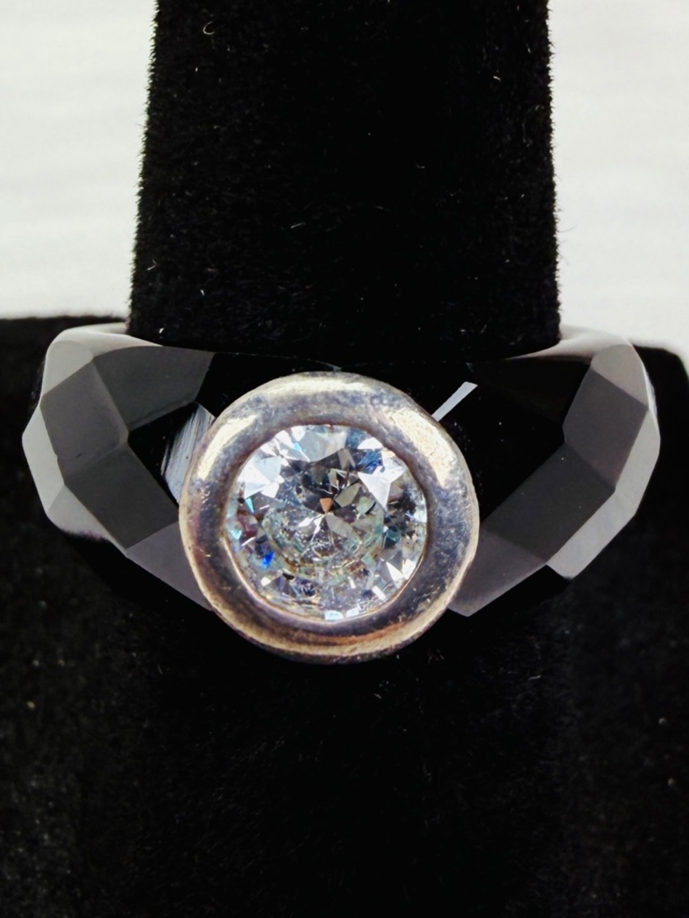 Black reflective, clear crystal size 6 costume ring